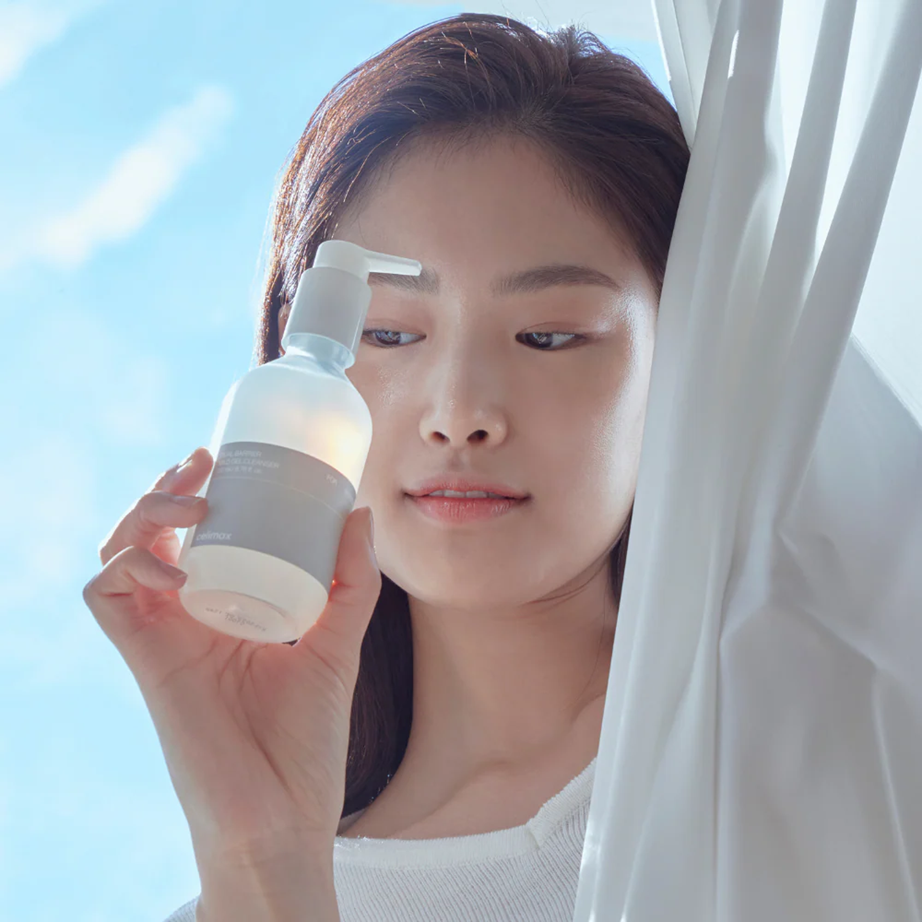 Advantages of using Celimax Dual Barrier Mild Gel Cleanser