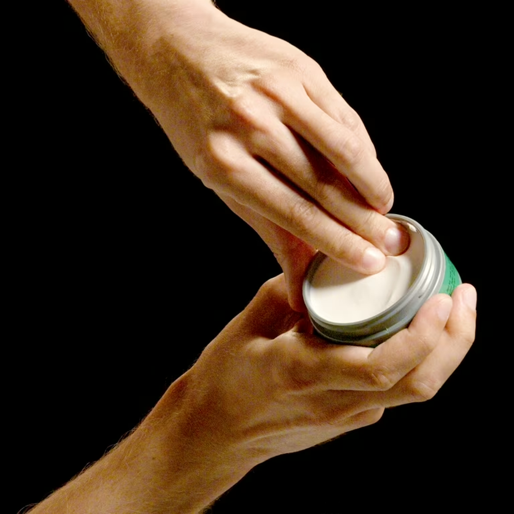 Benefits of using Got2b Daring Texturizing Clay 