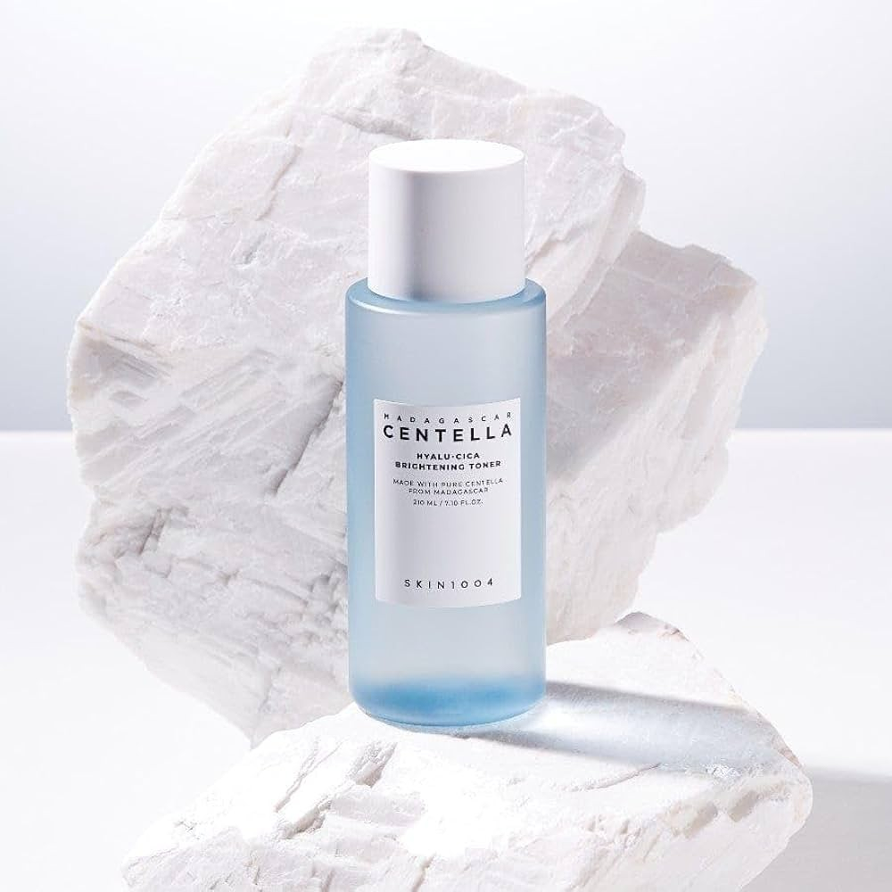 Advantages of using SKIN1004 Madagascar Centella Hyalu-Cica Brightening Toner